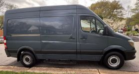 2018 Mercedes-benz Sprinter 2500 Cargo - Image 8