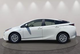 2016 TOYOTA PRIUS HATCHBACK 4-CYL, HYBRID, 1.8 LITER TWO HATCHBACK 4D