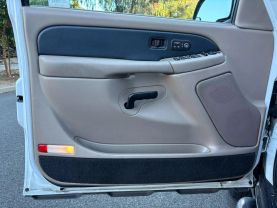 2002 CHEVROLET AVALANCHE 2500 SPORT UTILITY PICKUP 4D