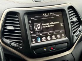 2017 JEEP CHEROKEE SUV 4-CYL, 2.4 LITER LATITUDE SPORT UTILITY 4D