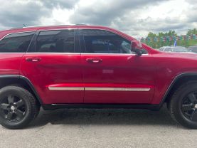 2011 JEEP GRAND CHEROKEE SUV V6, FLEX FUEL, 3.6 LITER LAREDO SPORT UTILITY 4D