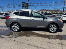 2012 Nissan Rogue - Image 2