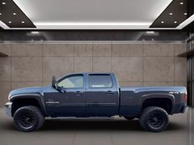 2007 CHEVROLET SILVERADO 2500 HD CREW CAB PICKUP V8, 6.0 LITER LT PICKUP 4D 6 1/2 FT