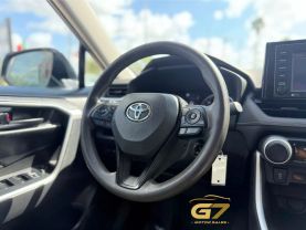 2022 Toyota Rav4 - Image 16