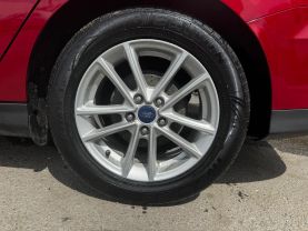 2015 FORD FOCUS SEDAN 4-CYL, FLEX FUEL, 2.0L SE SEDAN 4D