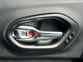 2019 JEEP CHEROKEE SUV V6, 3.2 LITER LIMITED SPORT UTILITY 4D - Gesner Auto Inc in Taunton, MA, 41.88613, -71.14527