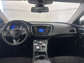 2016 CHRYSLER 200