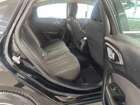 2016 CHRYSLER 200