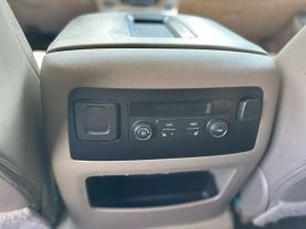 2018 GMC YUKON XL SUV WHITE AUTOMATIC - Auto Solutions of Greensboro LLC, NC, 36.05701, -79.84368