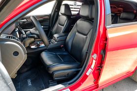 2014 Chrysler 300 - Image 4