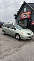 2010 TOYOTA SIENNA VAN V6, 3.5 LITER LE MINIVAN 4D