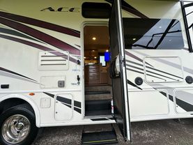 Used 2018 THOR MOTOR COACH A.C.E. CLASS A - 27.2 - LA Auto Star located in Virginia Beach, VA