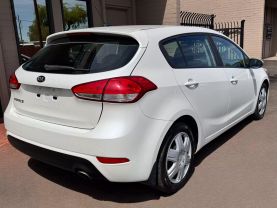 2016 KIA FORTE5 HATCHBACK 4-CYL, GDI, 2.0 LITER LX HATCHBACK 4D