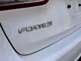 2016 KIA FORTE5 HATCHBACK 4-CYL, GDI, 2.0 LITER LX HATCHBACK 4D