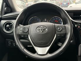 2018 TOYOTA COROLLA XLE SEDAN 4D
