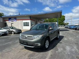 2012 TOYOTA HIGHLANDER SUV GREEN AUTOMATIC - Auto Solutions of Greensboro LLC, NC, 36.05701, -79.84368