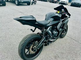 2024 YAMAHA YZF-R7 SPORTBIKES - -