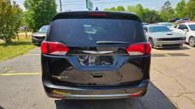 2018 Chrysler Pacifica - Image 5