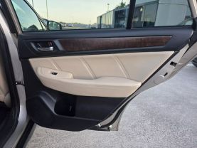 2018 Subaru Outback - Image 13