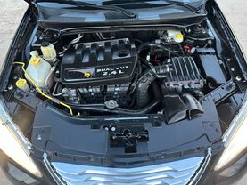 2012 CHRYSLER 200