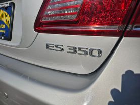 2010 LEXUS ES SEDAN V6, 3.5 LITER ES 350 SEDAN 4D