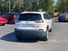 2019 JEEP CHEROKEE SUV 4-CYL, ZERO EVAP, 2.4 LITER LATITUDE SPORT UTILITY 4D