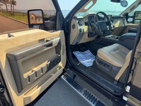 2013 FORD F250 SUPER DUTY CREW CAB PICKUP V8, TURBO DSL, 6.7L LARIAT PICKUP 4D 6 3/4 FT