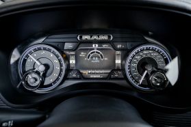 2019 RAM 1500 CREW CAB PICKUP V8, HEMI, 5.7 LITER LIMITED PICKUP 4D 5 1/2 FT