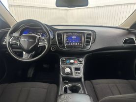 2016 CHRYSLER 200