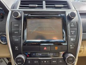 2016 Toyota Camry Hybrid - Image 27