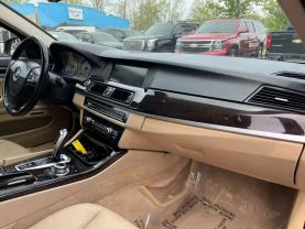 2011 Bmw 5 Series - Image 17