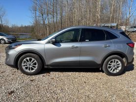 2021 FORD ESCAPE SUV 3-CYL, ECOBOOST, TURBO, 1.5 LITER SE SPORT UTILITY 4D at T&T Repairables - used car dealership in Spencer, Indiana.