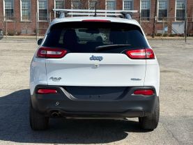 2015 JEEP CHEROKEE SUV 4-CYL, PZEV, 2.4 LITER LATITUDE SPORT UTILITY 4D