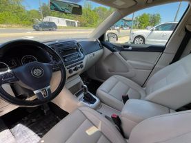 2014 Volkswagen Tiguan - Image 18