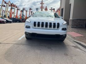 2015 JEEP CHEROKEE SUV 4-CYL, PZEV, 2.4 LITER LATITUDE SPORT UTILITY 4D