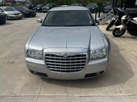 2005 CHRYSLER 300 SEDAN V6, HO, 3.5 LITER TOURING SEDAN 4D