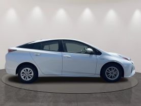 2016 TOYOTA PRIUS HATCHBACK 4-CYL, HYBRID, 1.8 LITER TWO HATCHBACK 4D