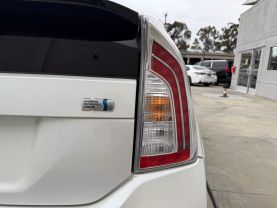 2015 TOYOTA PRIUS TWO HATCHBACK 4D