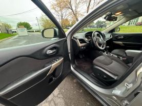 2017 JEEP CHEROKEE SUV 4-CYL, 2.4 LITER LATITUDE SPORT UTILITY 4D
