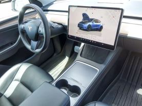 -2022 Tesla Model Y - Image 19