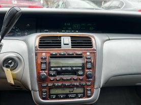 2003 Toyota Avalon - Image 9