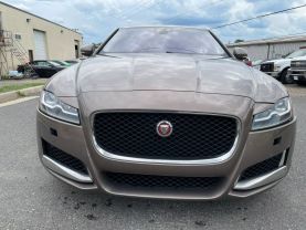2017 Jaguar Xf - Image 15