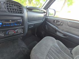2001 CHEVROLET S10 REGULAR CAB PICKUP 4-CYL, FLEX FUEL, 2.2L SHORT BED