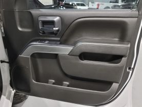 2018 Chevrolet Silverado 1500 Crew Cab - - Image 40
