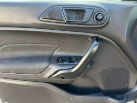 2019 Ford Fiesta Se Hatchback 4d - Image 15
