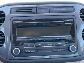 2014 Volkswagen Tiguan - Image 25