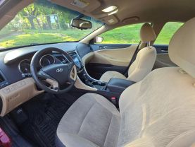 2013 HYUNDAI SONATA SEDAN 4-CYL, PZEV, 2.4 LITER GLS SEDAN 4D