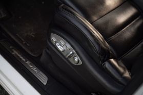 2012 PORSCHE CAYENNE SUV M4851 TURBO