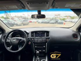 2017 Nissan Pathfinder - Image 15