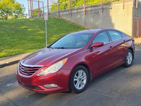 2013 HYUNDAI SONATA SEDAN 4-CYL, PZEV, 2.4 LITER GLS SEDAN 4D